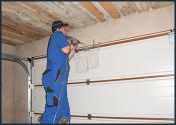 Garage Doors Store Repairs Mundelein, IL 224-315-8282 Garage Doors Store Repairs Mundelein, IL 224-315-8282 - cont-gdr-door-repair-08m